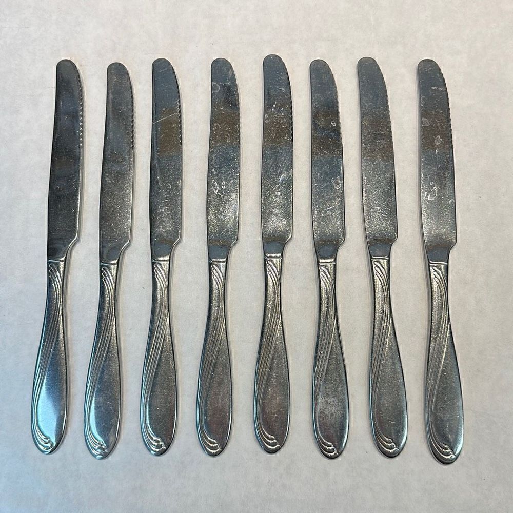 Oneida Stainless Dinner Knife Scroll Pattern Lot Set 8 Knives